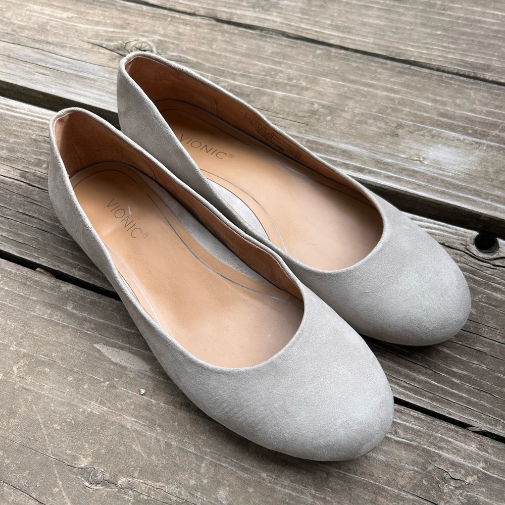Vionic Gray Minimalist Ballet Flats